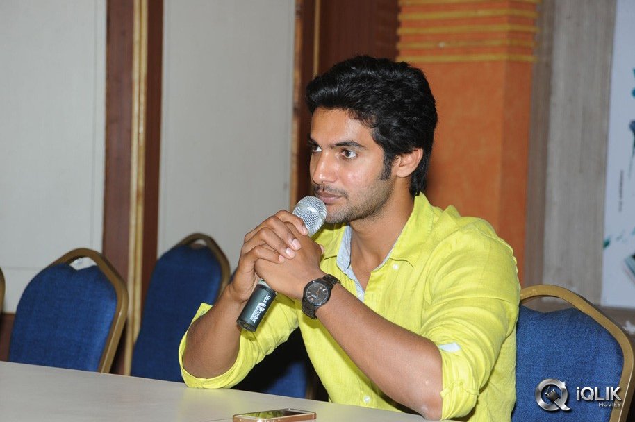 Aadi-Pyaar-Mein-Padipoyane-Press-Meet-Photos